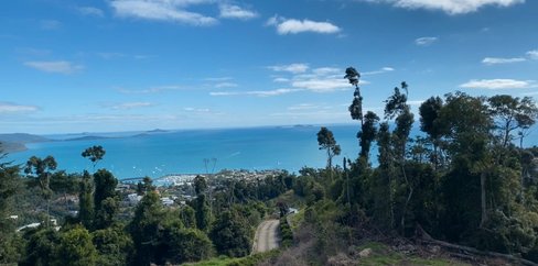 33/137 Mount Whitsunday Drive, AIRLIE BEACH QLD 4802