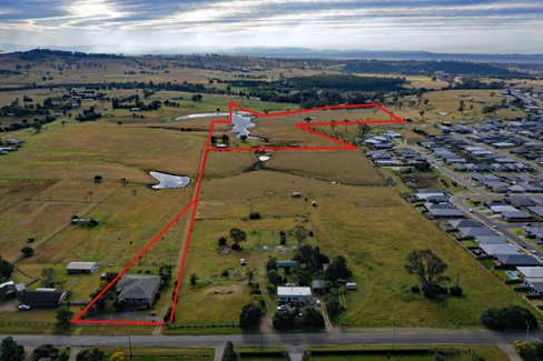 332 & 336 Aberglasslyn Road, ABERGLASSLYN NSW 2320