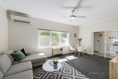 3/33 Kangaroo Road Murrumbeena 3163