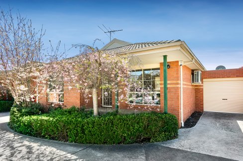 3 33 Kauri Grove Glen Waverley 3150
