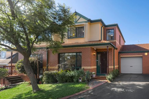 3 33 Leslie Street Donvale 3111