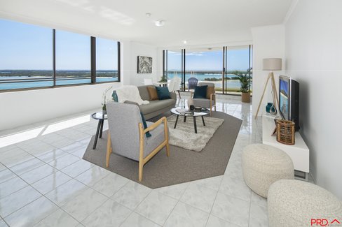 33/316-318 Marine Parade, LABRADOR QLD 4215