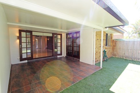 33/461 Pine Ridge Road, RUNAWAY BAY QLD 4216