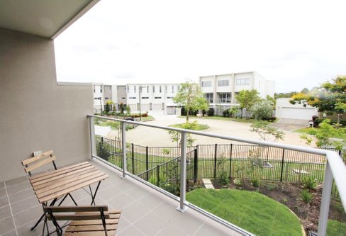 33/5036 Emerald Island Drive, CARRARA QLD 4211