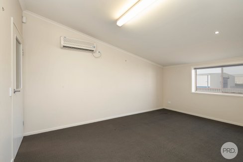 3/37 Grandlee Drive, WENDOUREE