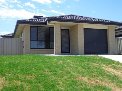 33a Higgins Lane, TAMWORTH NSW 2340