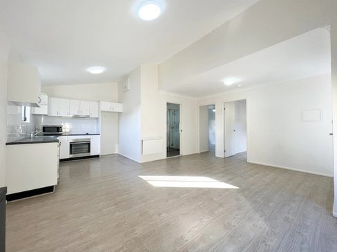 33A Pardalote Pl, Glenmore Park NSW 2745