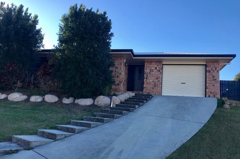 34 Beltana Drive, BOYNE ISLAND QLD 4680