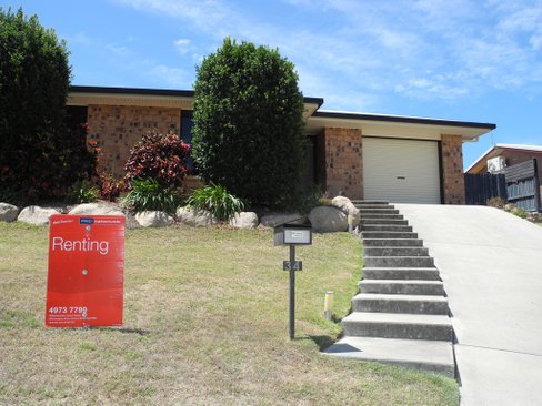 34 Beltana Drive, BOYNE ISLAND QLD 4680