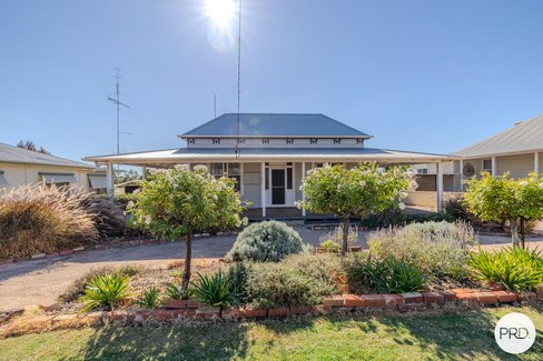 34 Fasham Street, UNDERBOOL VIC 3509