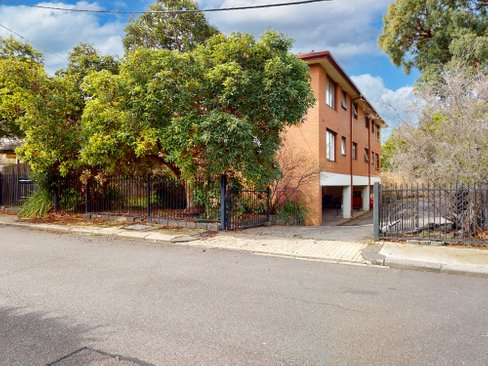 3/4 George Street  North Melbourne 3051