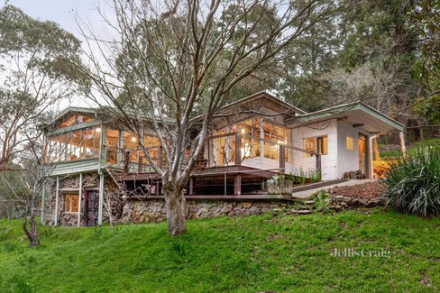 34 Hamilton Road North Warrandyte 3113