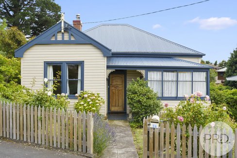34 Hilton Road, CLAREMONT TAS 7011