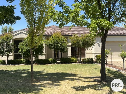 34 Ibis Close, EAST ALBURY NSW 2640
