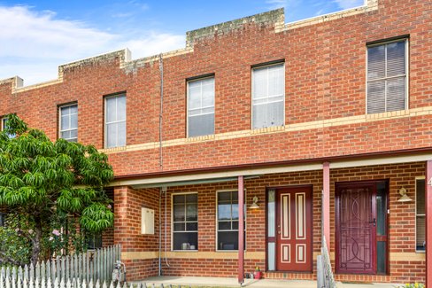 3/4 Lal Lal Street, GOLDEN POINT VIC 3350