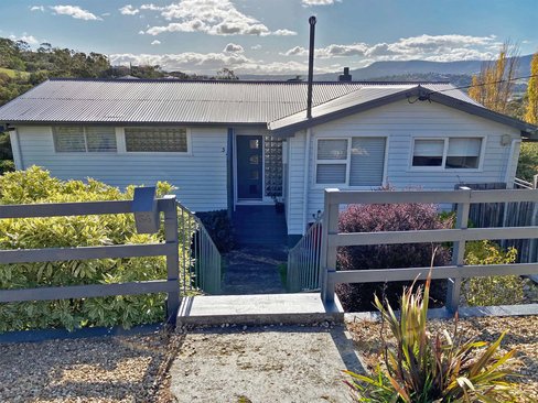 34 Mason Street, CLAREMONT TAS 7011