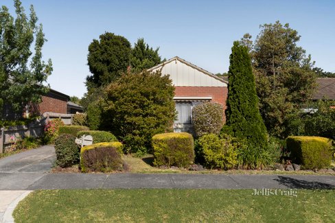 34 Plunkett Street Bellfield 3081