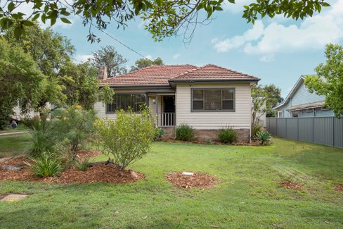 34 Raymond Terrace Road, EAST MAITLAND NSW 2323