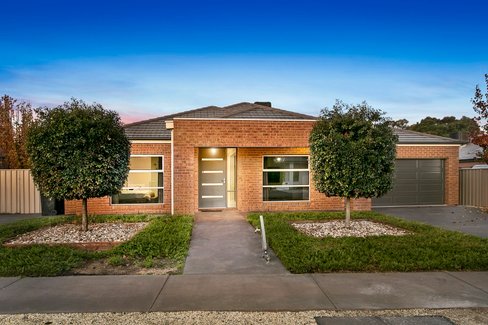 34 Regent Street, STRATHFIELDSAYE VIC 3551