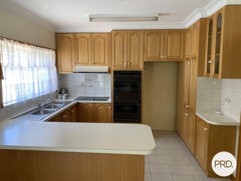 34 Service Street, TATURA VIC 3616