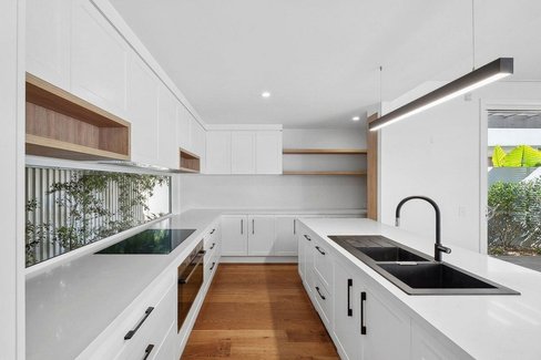 34 Stephens Street, Burleigh Heads QLD 4220