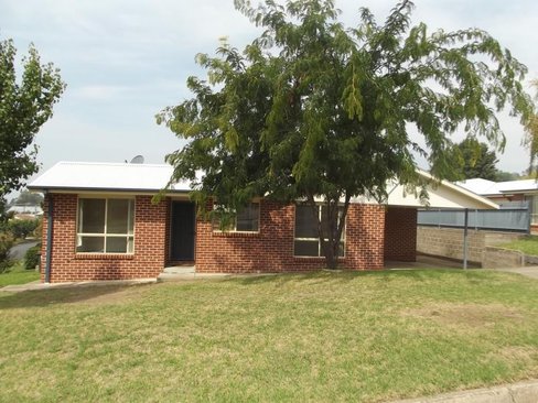 3/40D Carey Street, TUMUT NSW 2720