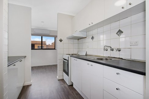 3/429 McDonald Road, LAVINGTON NSW 2641