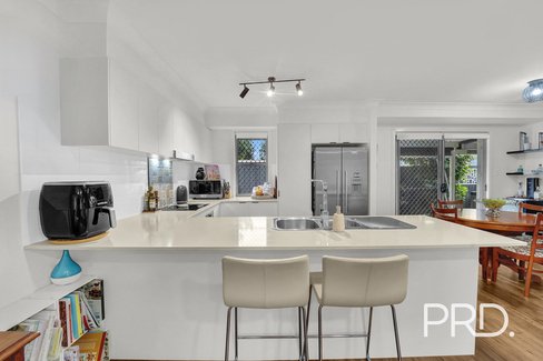 3/45 LONGLAND Street, CLEVELAND QLD 4163