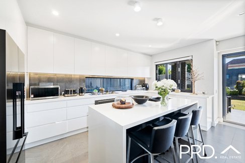 34A Doris Street, PICNIC POINT NSW 2213