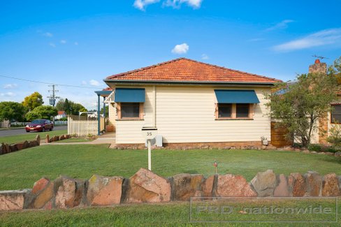 35 Brooks Street, TELARAH NSW 2320