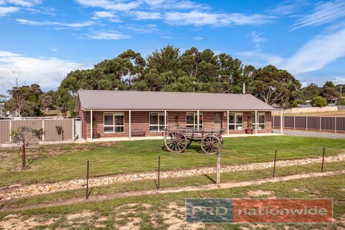 35 Browns Road, SMYTHESDALE VIC 3351