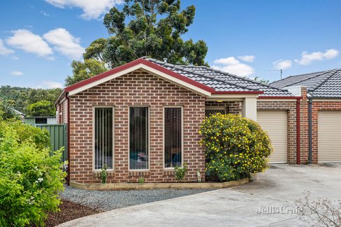 3/5 Canterbury Street Brown Hill 3350