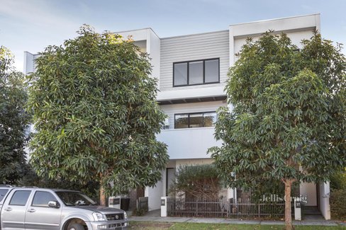 35 Charlton Avenue Cheltenham 3192