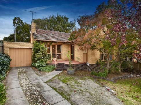 35 Cherry Orchard Rise Box Hill North 3129