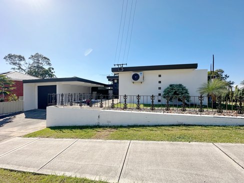 35 Exhibition Parade, MOUNT PRITCHARD NSW 2170