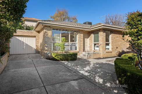 3 5 Florence Road Surrey Hills 3127
