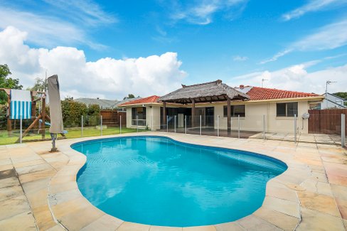 35 Forster Avenue, BUNDALL QLD 4217