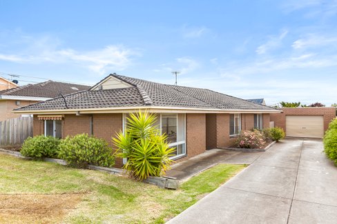 35 Graylea Avenue Herne Hill 3218