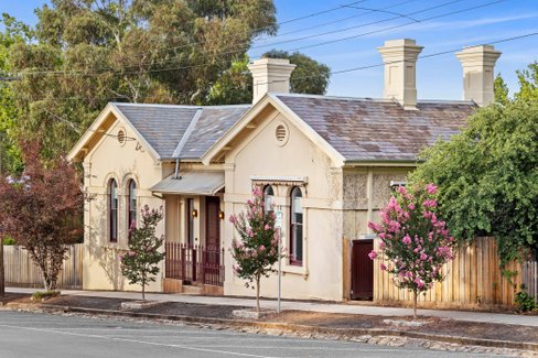 35 Hargraves Street Castlemaine 3444