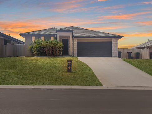 35 Higgins Lane, TAMWORTH NSW 2340