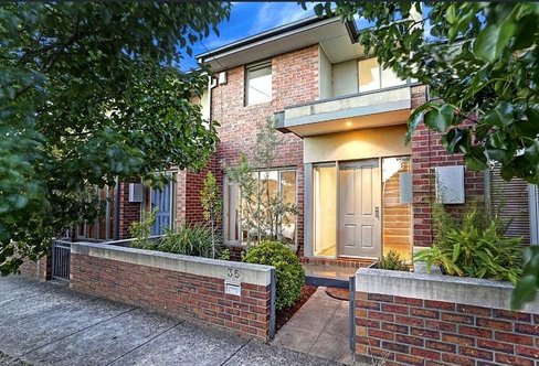35 Highview Road Bentleigh East 3165