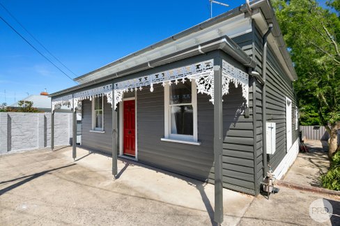 35 Little Clyde Street, SOLDIERS HILL VIC 3350