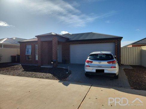 35 Oasis Boulevard, MILDURA
