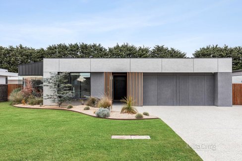 35 Samphire Drive Connewarre 3227