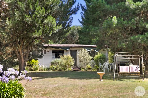 35 Spring Road, CORINDHAP VIC 3352