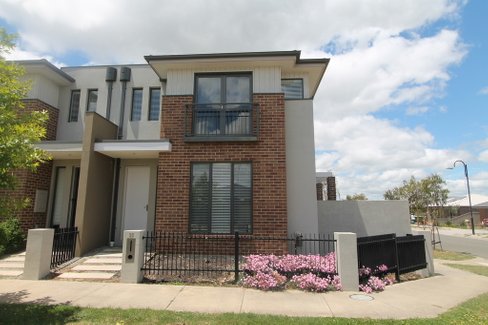 35 Willoby Drive, ALFREDTON VIC 3350