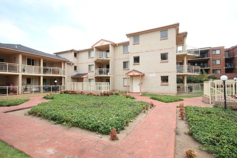 35/1 HILLVIEW Street, ROSELANDS NSW 2196