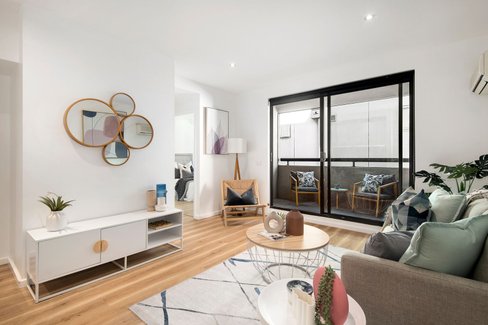35/174 Esplanade East  Port Melbourne 3207