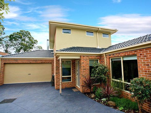 3 53 Terrigal Cres  Kilsyth 3137