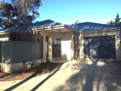 3/55 Allingham Street, GOLDEN SQUARE VIC 3555